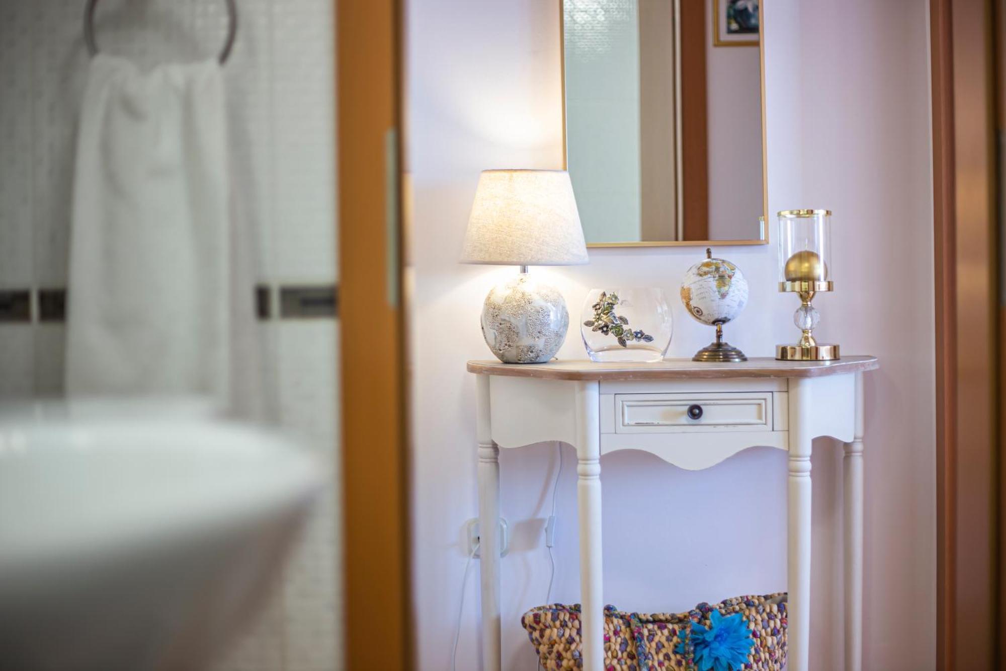 Apartment Anita With Amazing Sea View Makarska Exterior foto