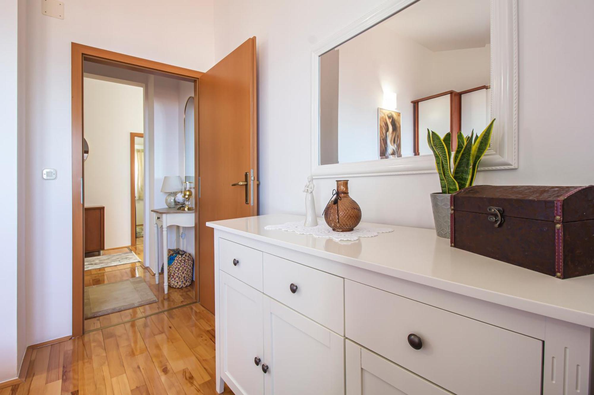 Apartment Anita With Amazing Sea View Makarska Exterior foto