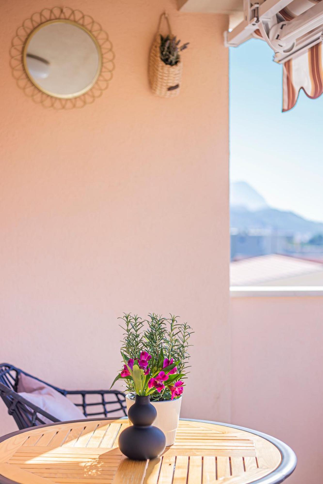 Apartment Anita With Amazing Sea View Makarska Exterior foto